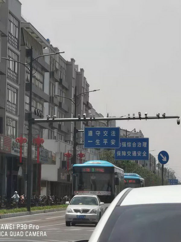 共杆路灯034